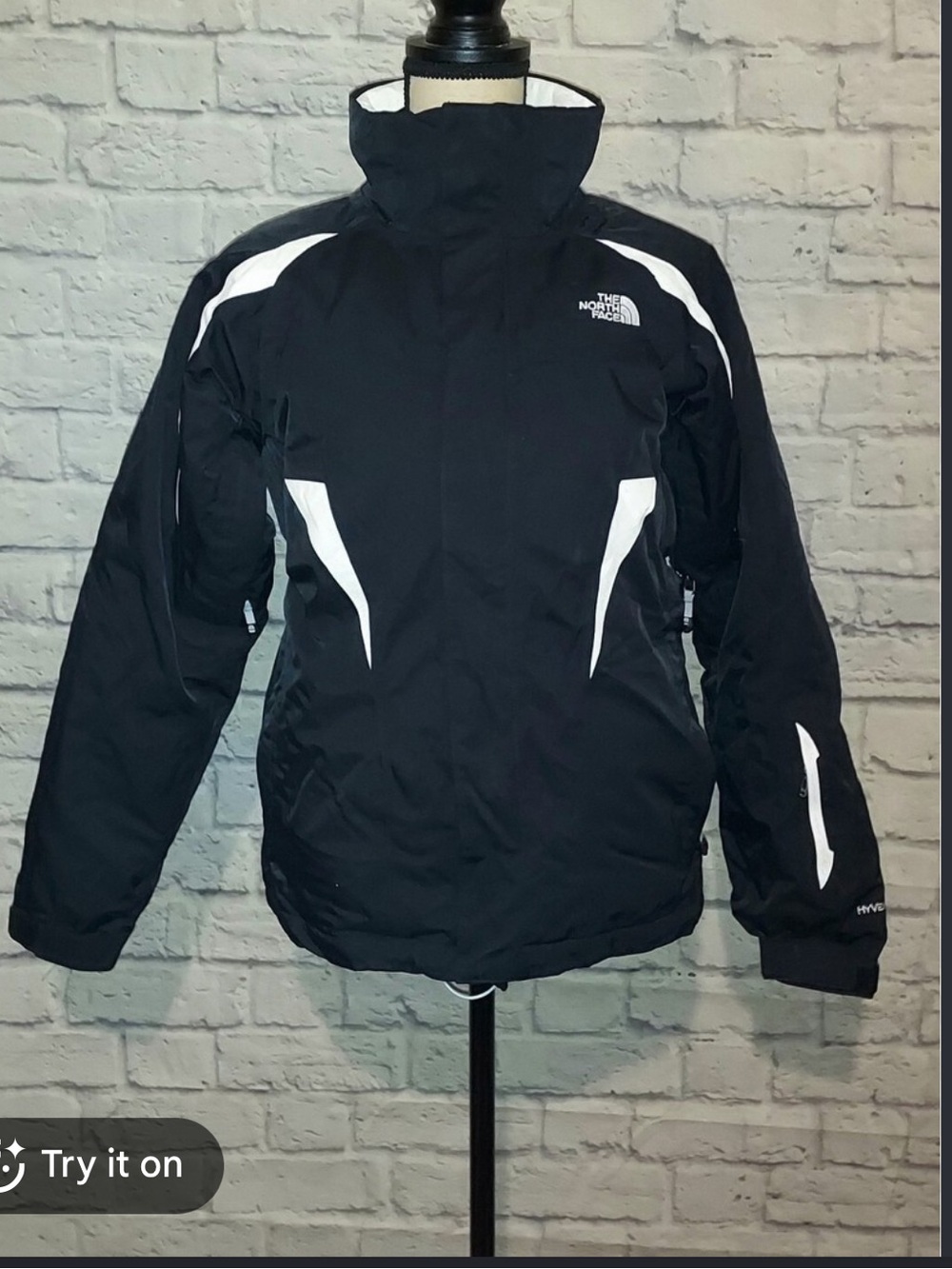 The North Face RECCO Hyvent Jacket Blk/White girls size 14/16